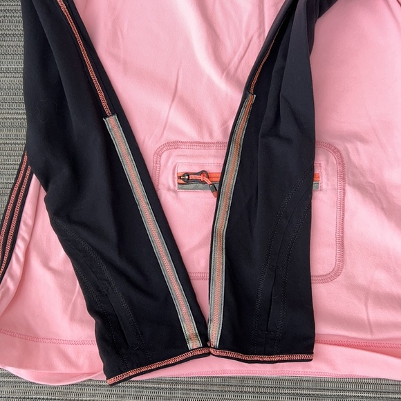 Lululemon Layer Me Long Black Coral Sleeve Size 4 - Picture 8 of 10